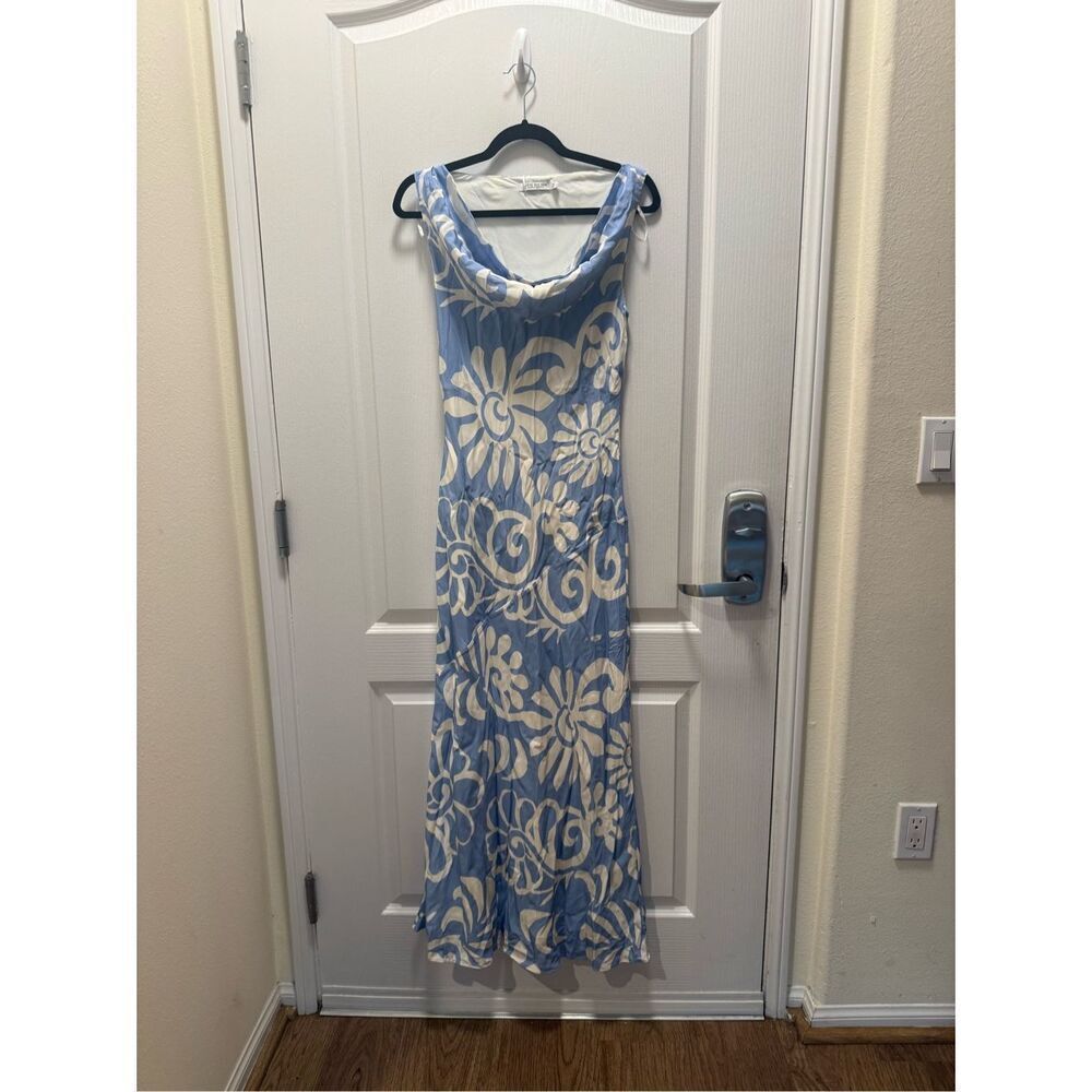 MØN RENN Eden Maxi Dress In Blue  Floral Summer Vacation Dress  size S NWT - Picture 6 of 9